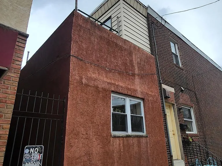 1325 McKean St #2 — Photo 2