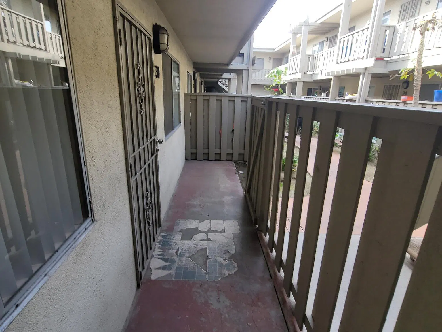 2 bed, 730 sqft, $2,265 — Photo 2