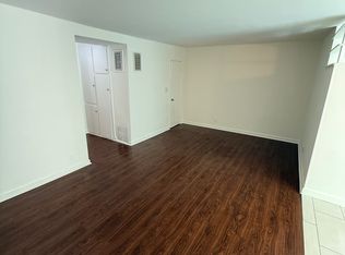 5233 Riverton Ave APT 4, North Hollywood, CA 91601