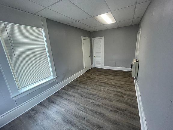 4th image of 506 E Main St Rear 506