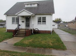 122 Moore St, Westville, IL 61883