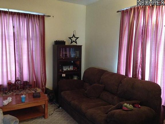 2nd image of 326 Spink St Unit 1/2