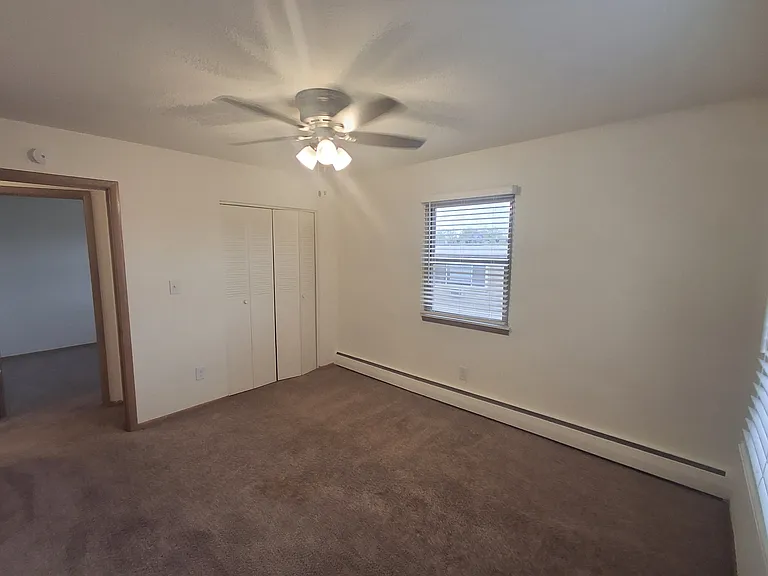 English Conway Place — Photo 72