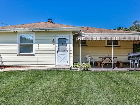 5th image of 11715 Ronald Dr