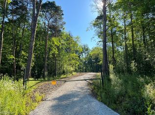 10040 Elliman Rd, Mantua, OH 44255