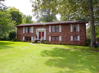 1837 Burning Tree Cir, Birmingham, AL 35226