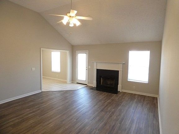 5th image of 1268 Saint Andrews Dr