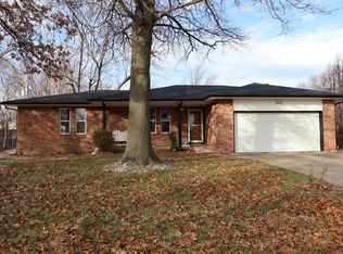 717 S Queen St, Maize, KS 67101