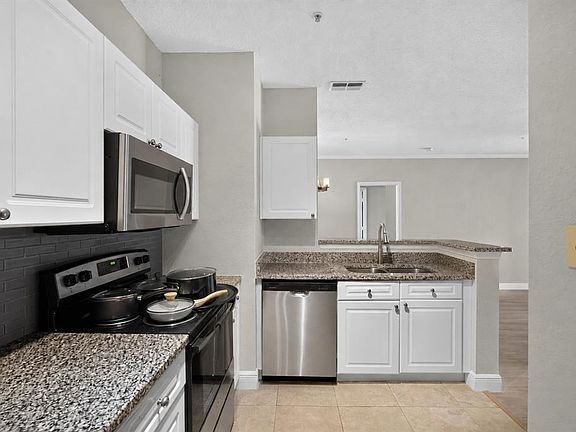 4th image of 18001 Richmond Place Dr APT 1223