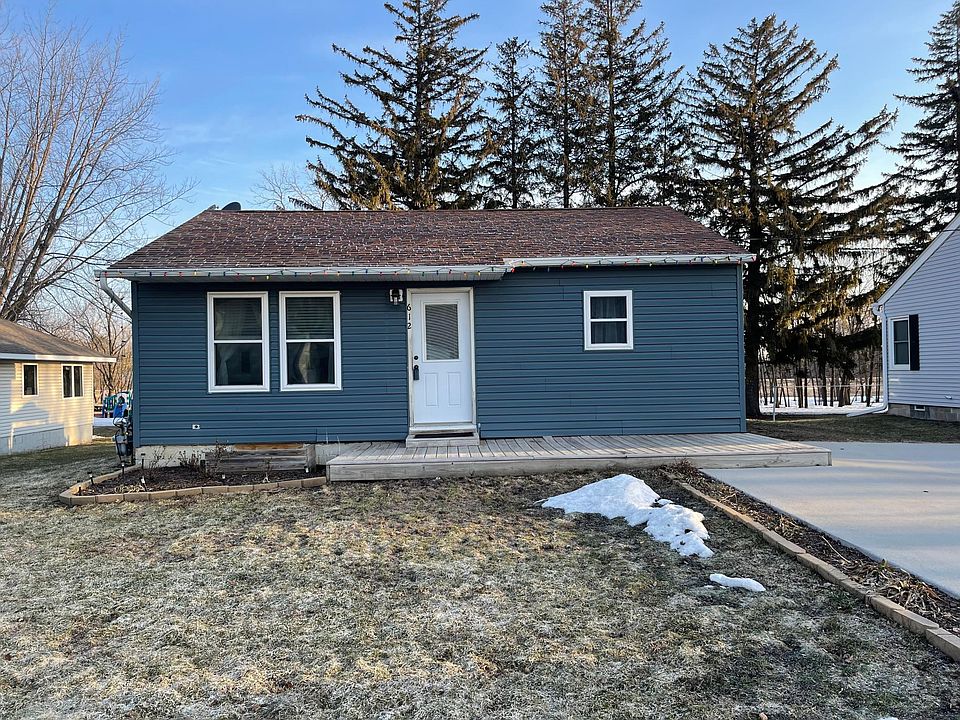 612 Main St, West Concord, MN 55985 Zillow