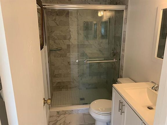 3rd image of 532 Shady Pine Way APT D1