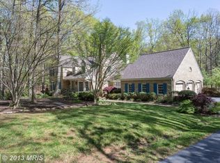 10701 Regency Forest Dr, Vienna, VA 22181
