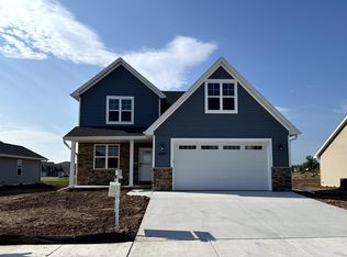 W6565 E Steamboat Ln, Appleton, WI 54915