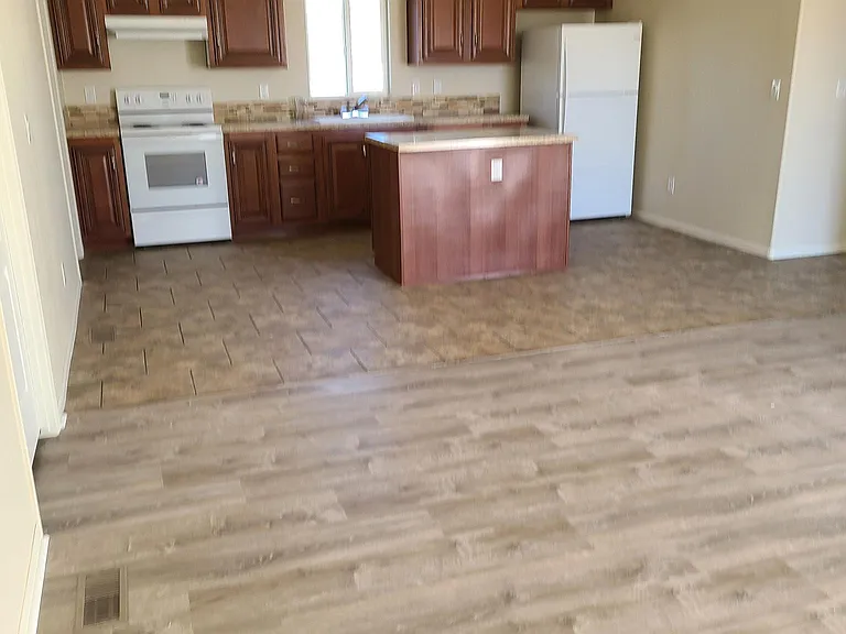 1580 W Wilson Rd — Photo 3