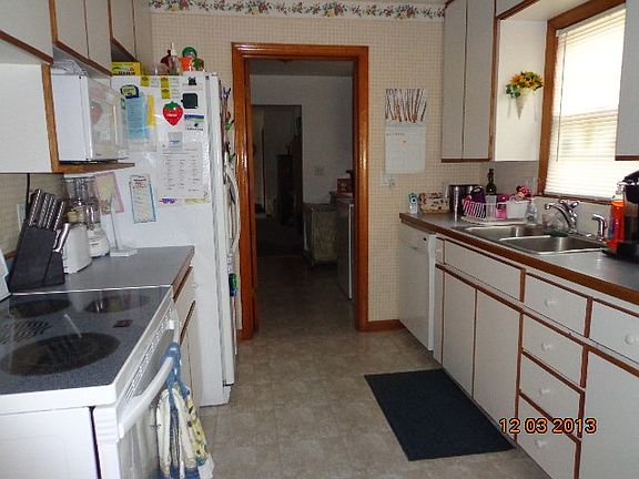5th image of 1012 E D St
