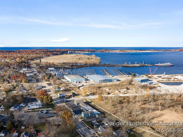 1621 Lakeshore Dr #2 — Photo 20