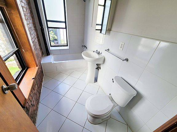 5th image of 2246 1st Ave APT 4