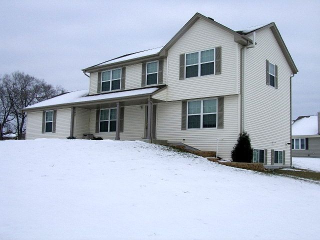 1st image of 9404 S Southwood Ct