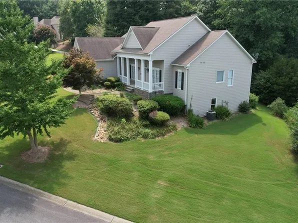 9235 Waterside Dr, Ball Ground, GA 30107