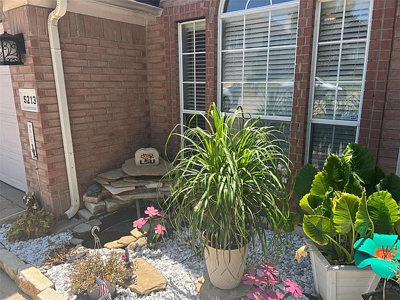 3rd image of 5213 Forest Lawn Dr
