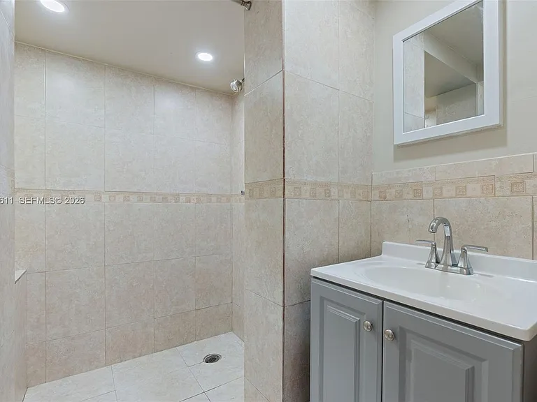 1025 Sylvania Blvd — Photo 16