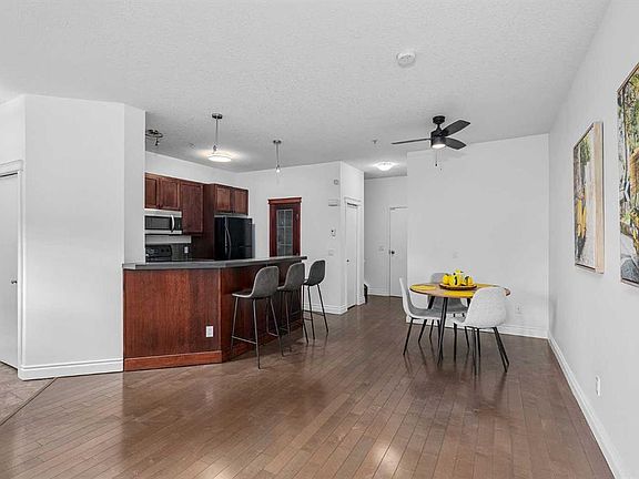 2nd image of 2040 SE 35th Ave SW #2