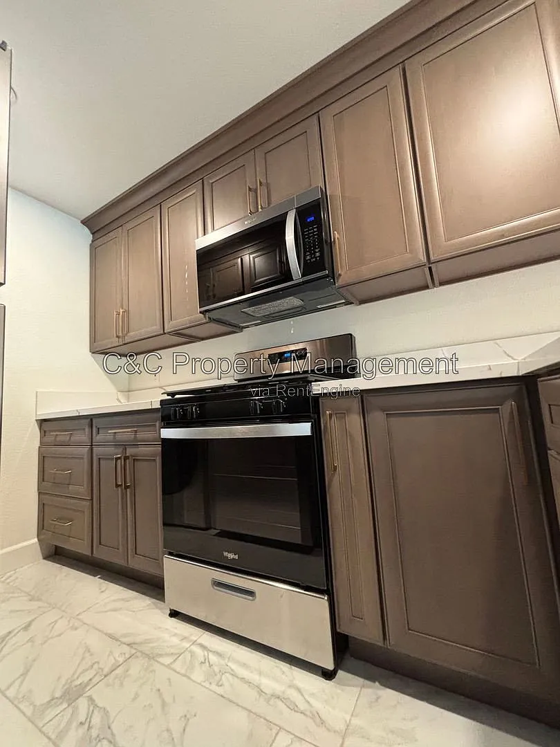 1 bed, 1.0 bath, 661 sqft, $2,500 — Photo 2