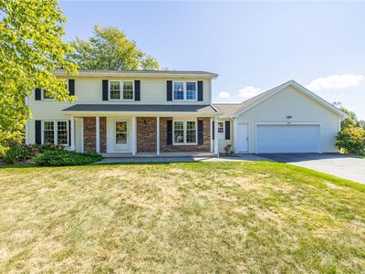 22 Hunters Dr N, Fairport, NY, 14450