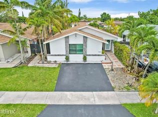 11843 SW 208th Ter, Miami, FL 33177