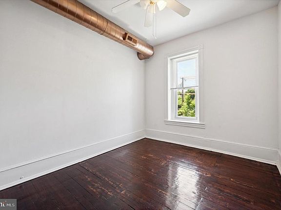 3rd image of 5349 Wayne Ave Floor 2