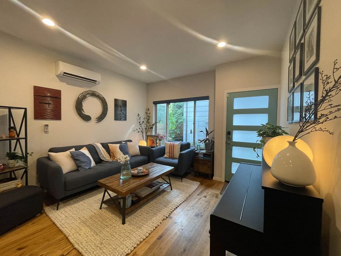 3Bd/2.5Ba Seattle Townhome — Photo 3