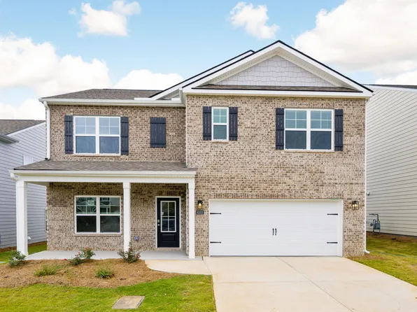 8203 Watercolour Ln, Ooltewah, TN 37363