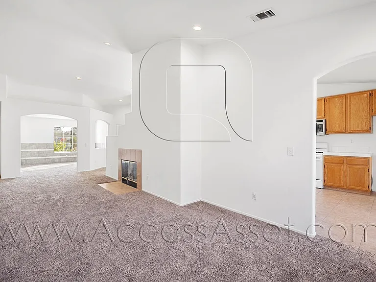 35847 Gerard Dou St — Photo 10