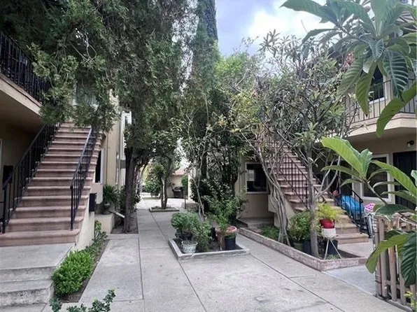12542 Vanowen St, North Hollywood, CA 91605