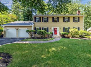 6 Hawk Dr, Princeton Junction, NJ 08550