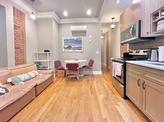 Rented by Doorway NYC, LLC | media 12