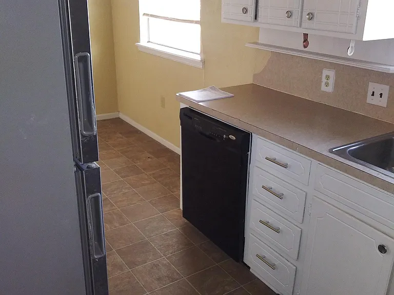 6239 N Cheyenne Ave — Photo 4