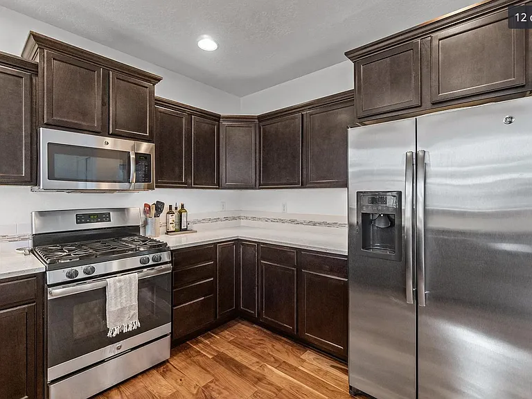 20240 Brumby Ln — Photo 17
