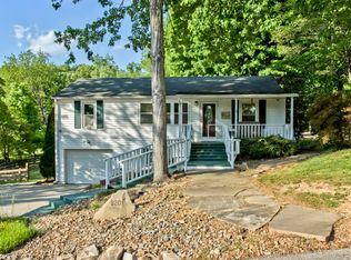 820 Lakeview Dr, Kingston, TN 37763