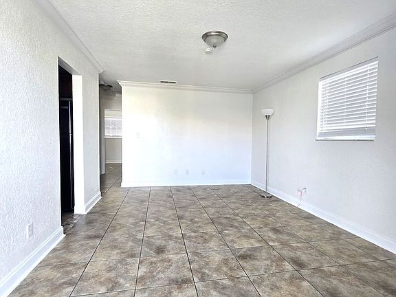 2nd image of 432 Auburn Dr APT 204