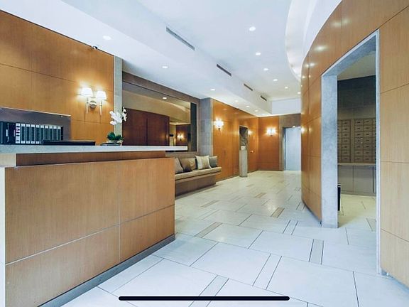 4th image of 301 E 63rd St APT 9K