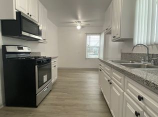 320 W Regent St APT 3, Inglewood, CA 90301