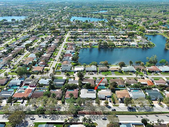 4th image of 1140 N Douglas Rd