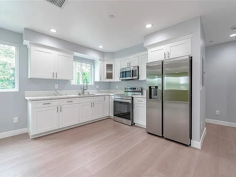 5 bed, $750 — Photo 2