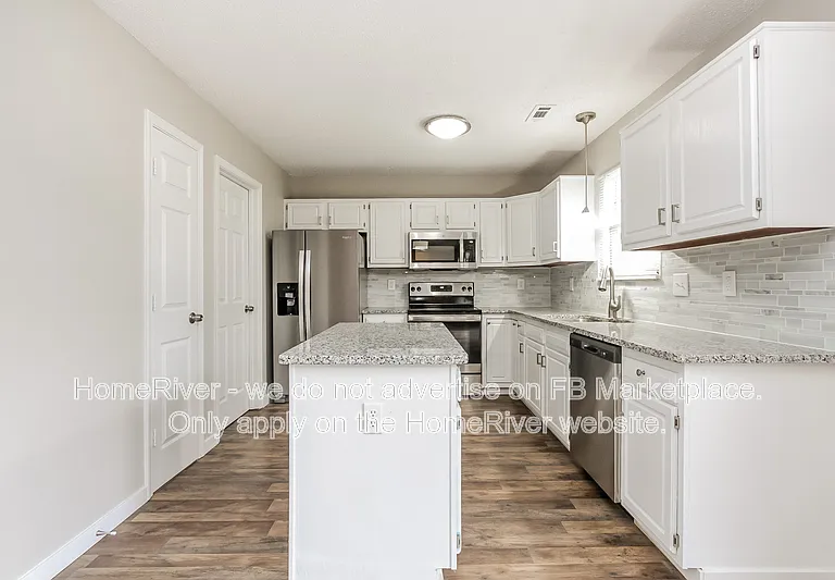 629 Lake Crossing Ct — Photo 14