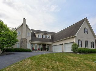 707 Goose Neck Dr, Lititz, PA 17543