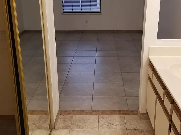 835 Country Club Dr SE #2A — Photo 15