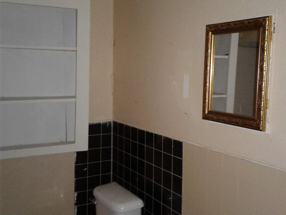 1st image of 603 W Sylvia St
