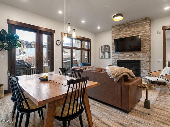 5th image of 3703 Blackstone Dr #106