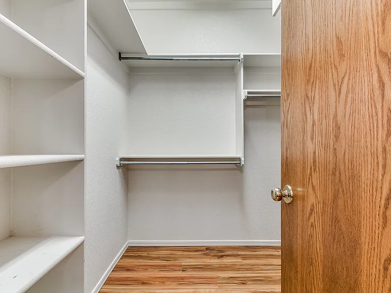2913 Daybreak Dr — Photo 16